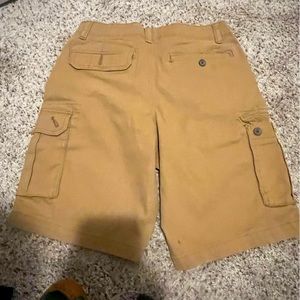 Men’s size 33 Urban Pipeline Cargo Shorts.